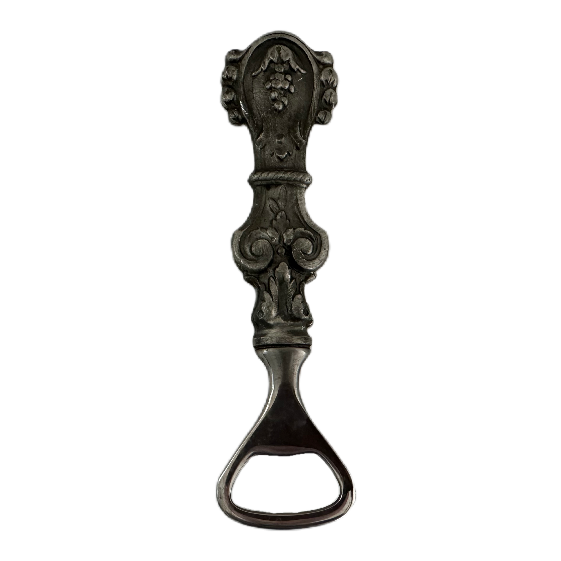 Flasköppnare i en antik silverfärg med dekor av vinrankor.