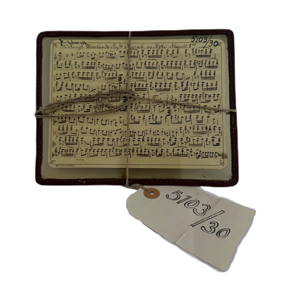 Inplastade noter för klarinett 1 till Kungl. Värmlands Reg. Marsch samt Värmlandsvisan.