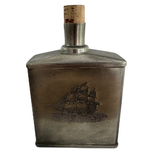 Plunta med kork från Scandia Tenn med motiv av ett skepp.